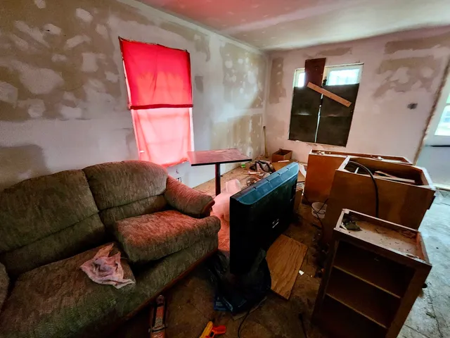 $6,000 | 1010 East Adams Street, Taylorville, IL 62568