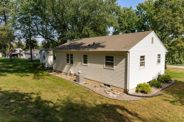 $250,000 | 2441 22nd Avenue Southeast, Rochester, MN 55904