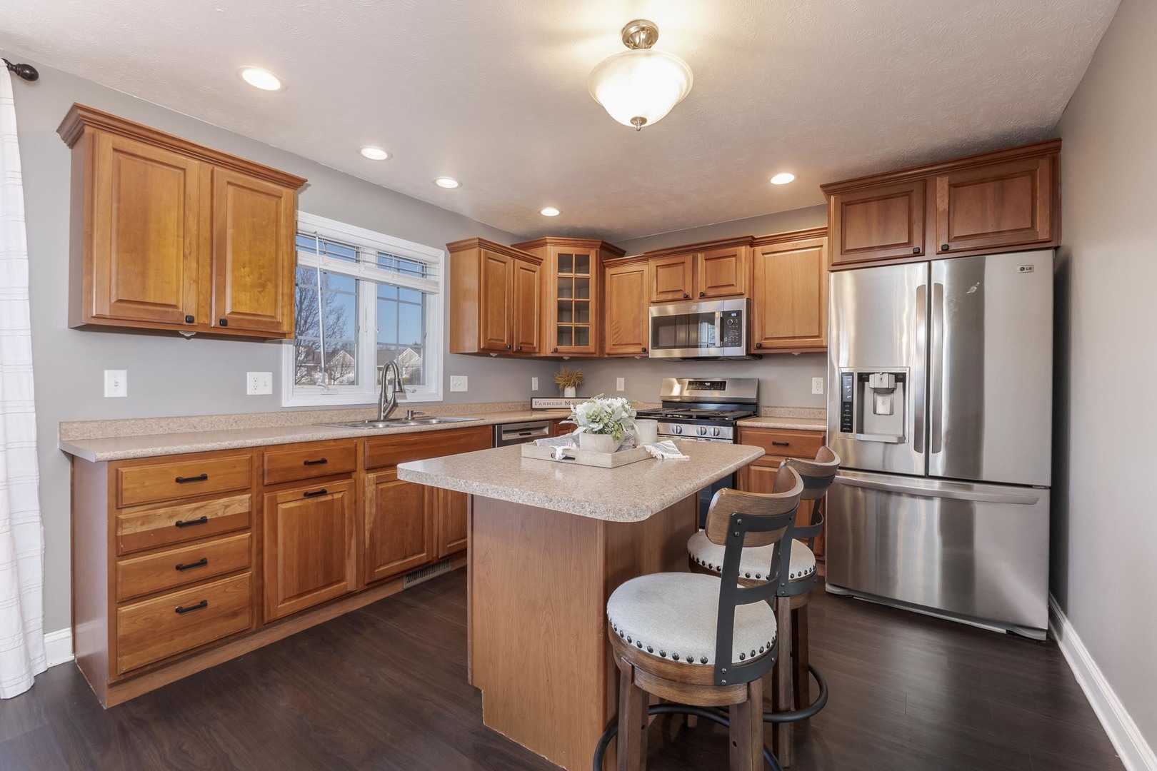 2409 Sanford Lane Normal, IL 61761 - Photo 17 of 59