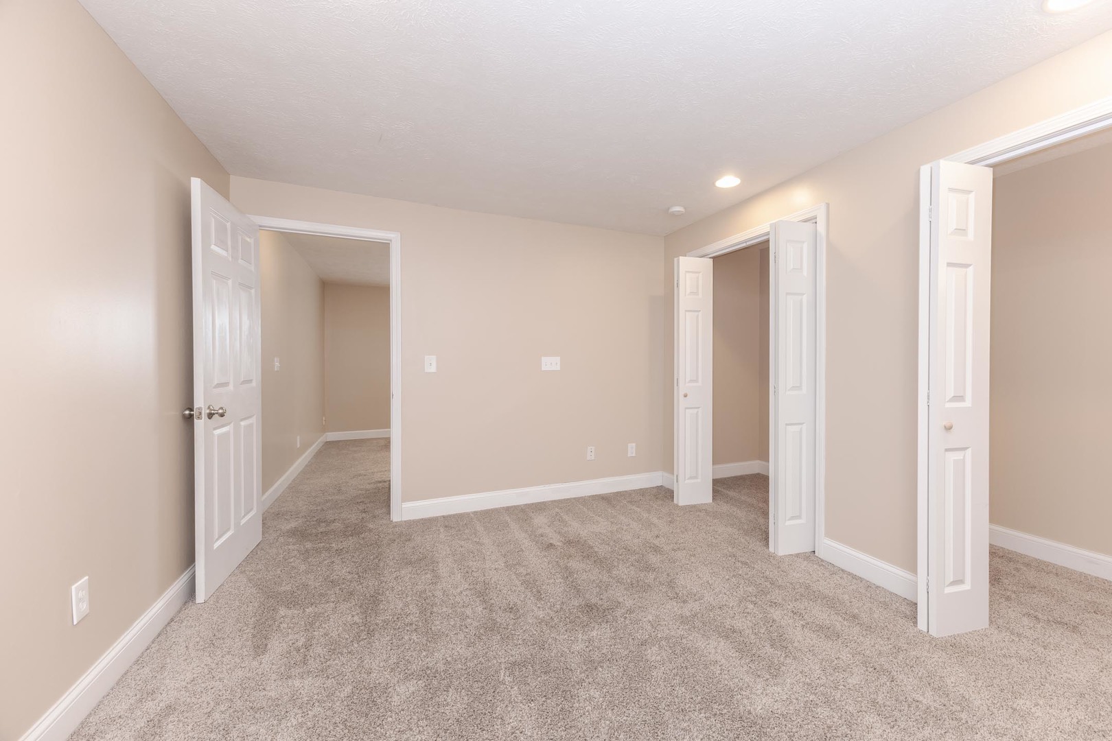 2409 Sanford Lane Normal, IL 61761 - Photo 40 of 59