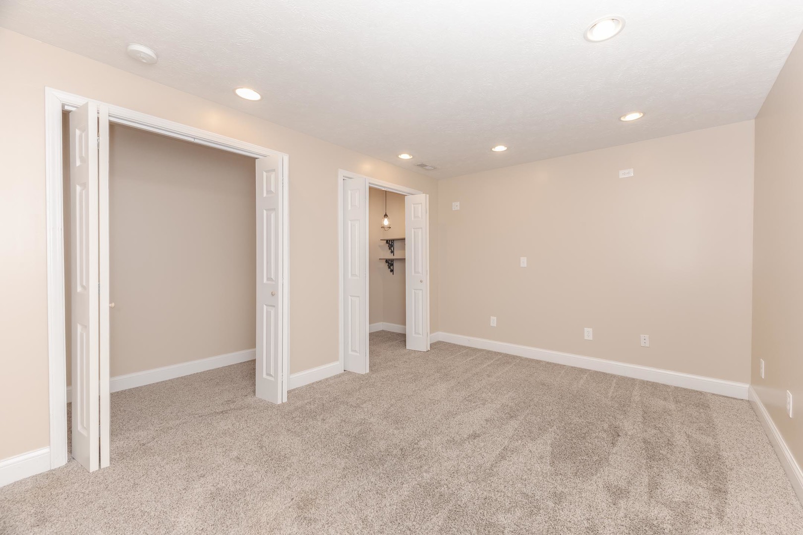 2409 Sanford Lane Normal, IL 61761 - Photo 42 of 62 an empty room with closet and a bathroom