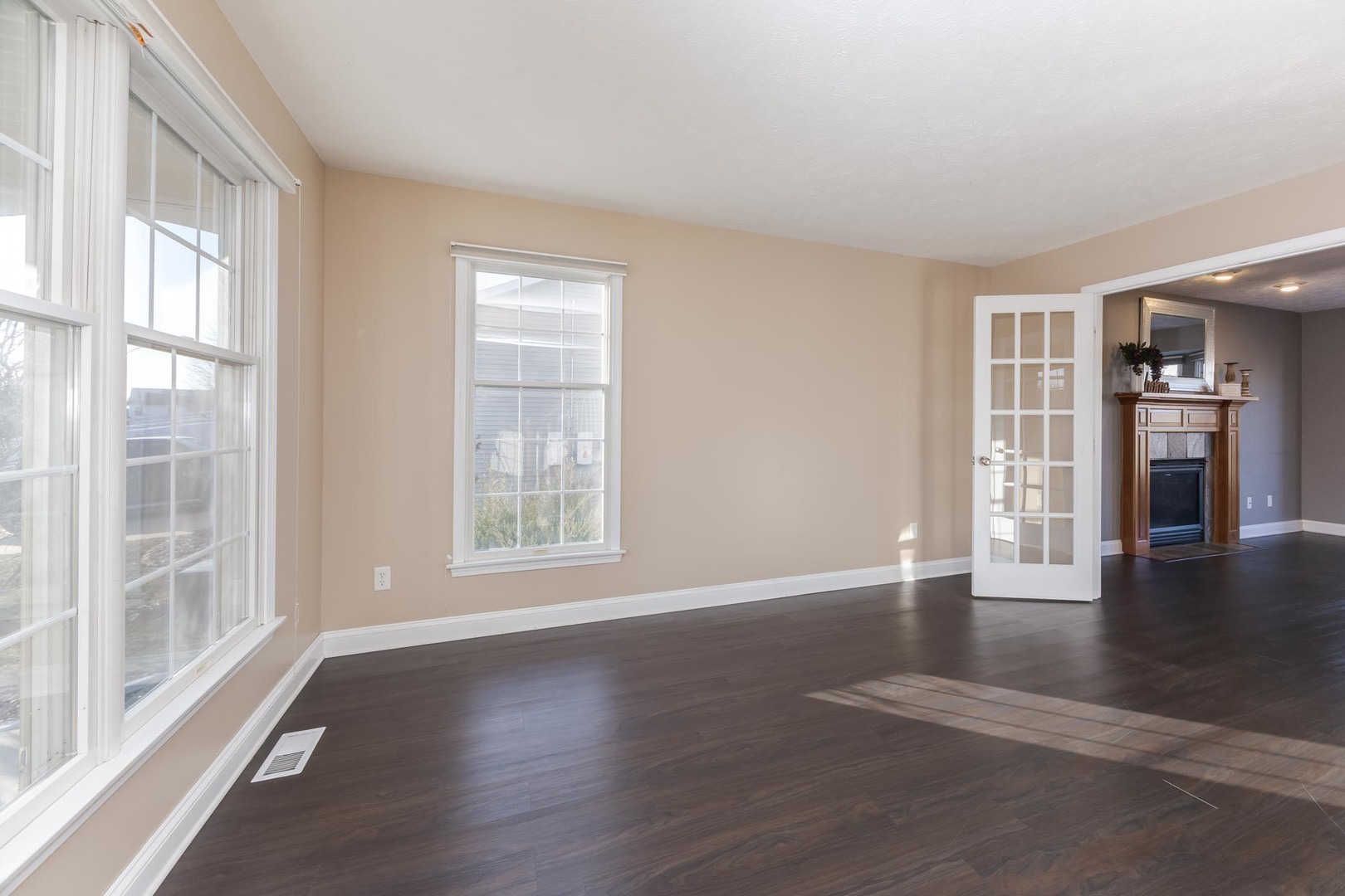 2409 Sanford Lane Normal, IL 61761 - Photo 9 of 59