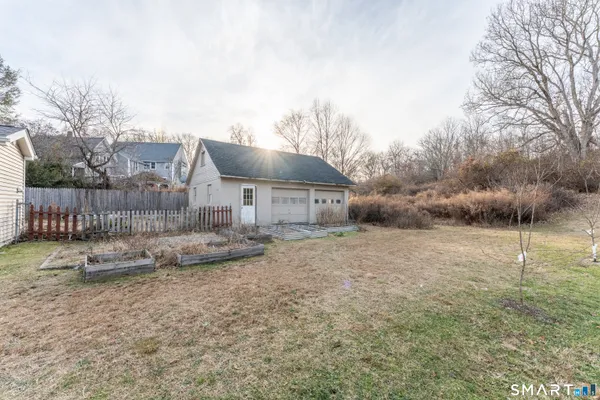 $265,000 | 92 Hunters Avenue, Norwich, CT 06380