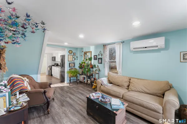 $265,000 | 92 Hunters Avenue, Norwich, CT 06380