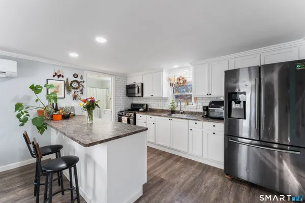 $265,000 | 92 Hunters Avenue, Norwich, CT 06380