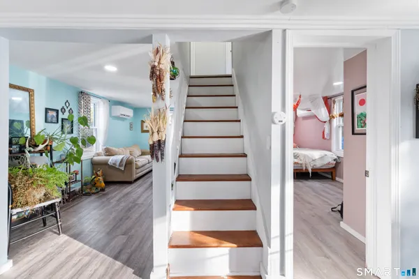 $265,000 | 92 Hunters Avenue, Norwich, CT 06380