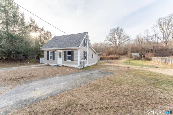 $265,000 | 92 Hunters Avenue, Norwich, CT 06380