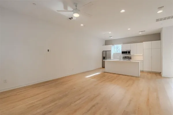 $3,095 | 6012 Hudson Street, Unit 4, Dallas, TX 75206