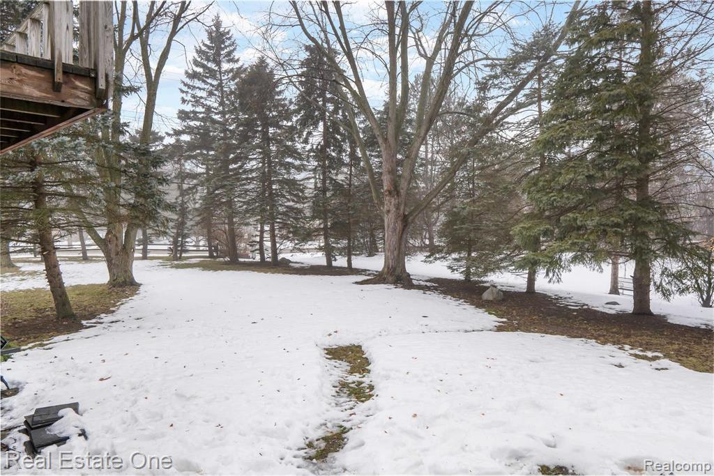2470 Rancroft Beat Rochester Hills, MI 48306 - Photo 25 of 29