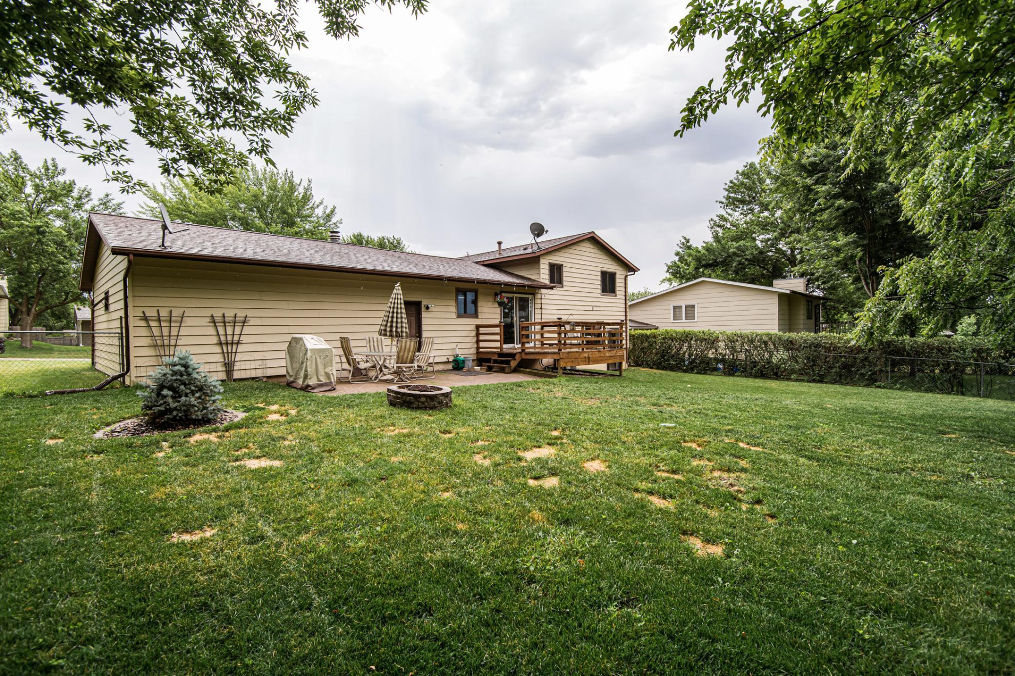 5611 Longboat Road Northwest Rochester, MN 55901 - Photo 2 of 33