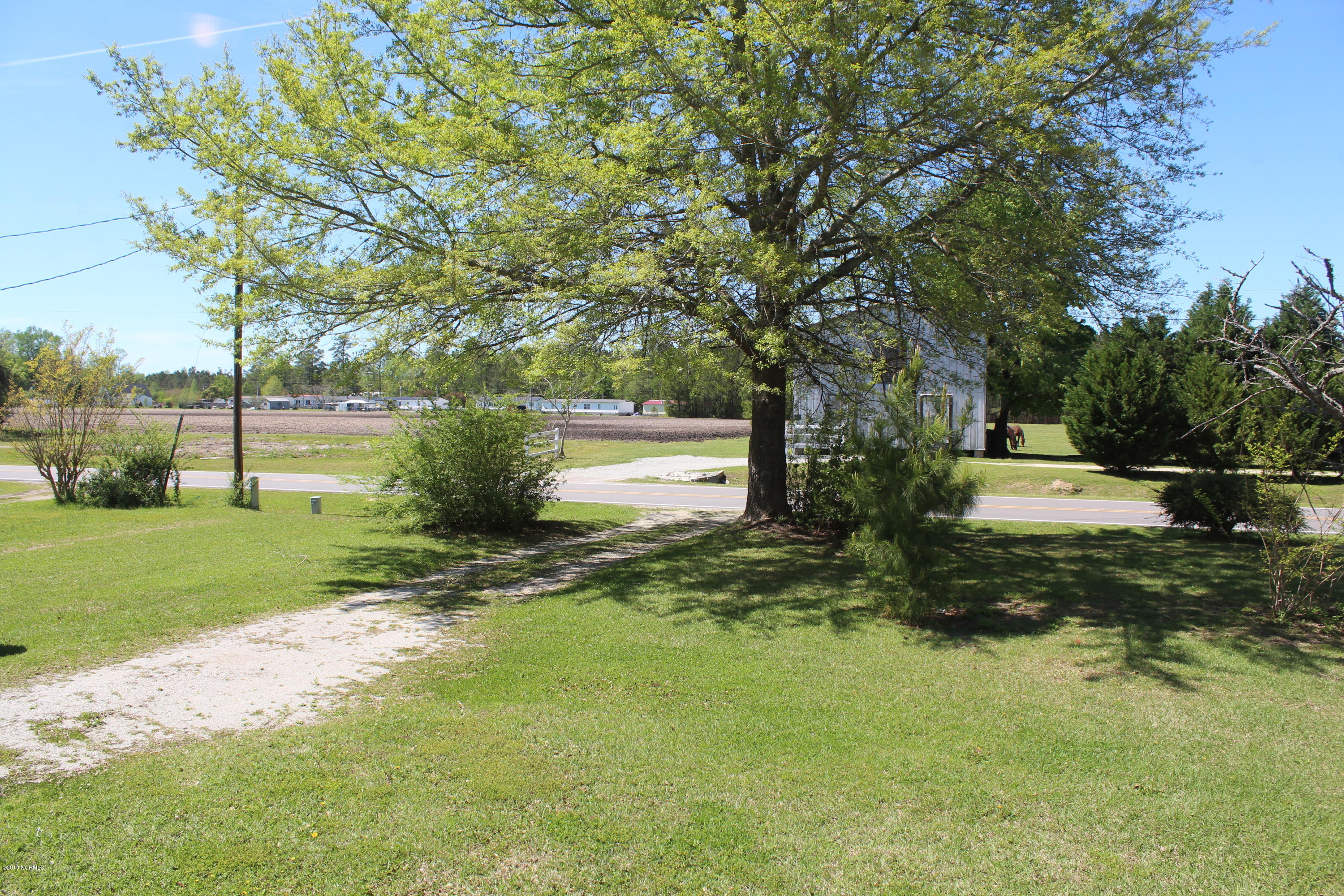 1405 Southwest Craven Middle School Road New Bern, NC 28562 - Photo 3 of 27 IMG_3681