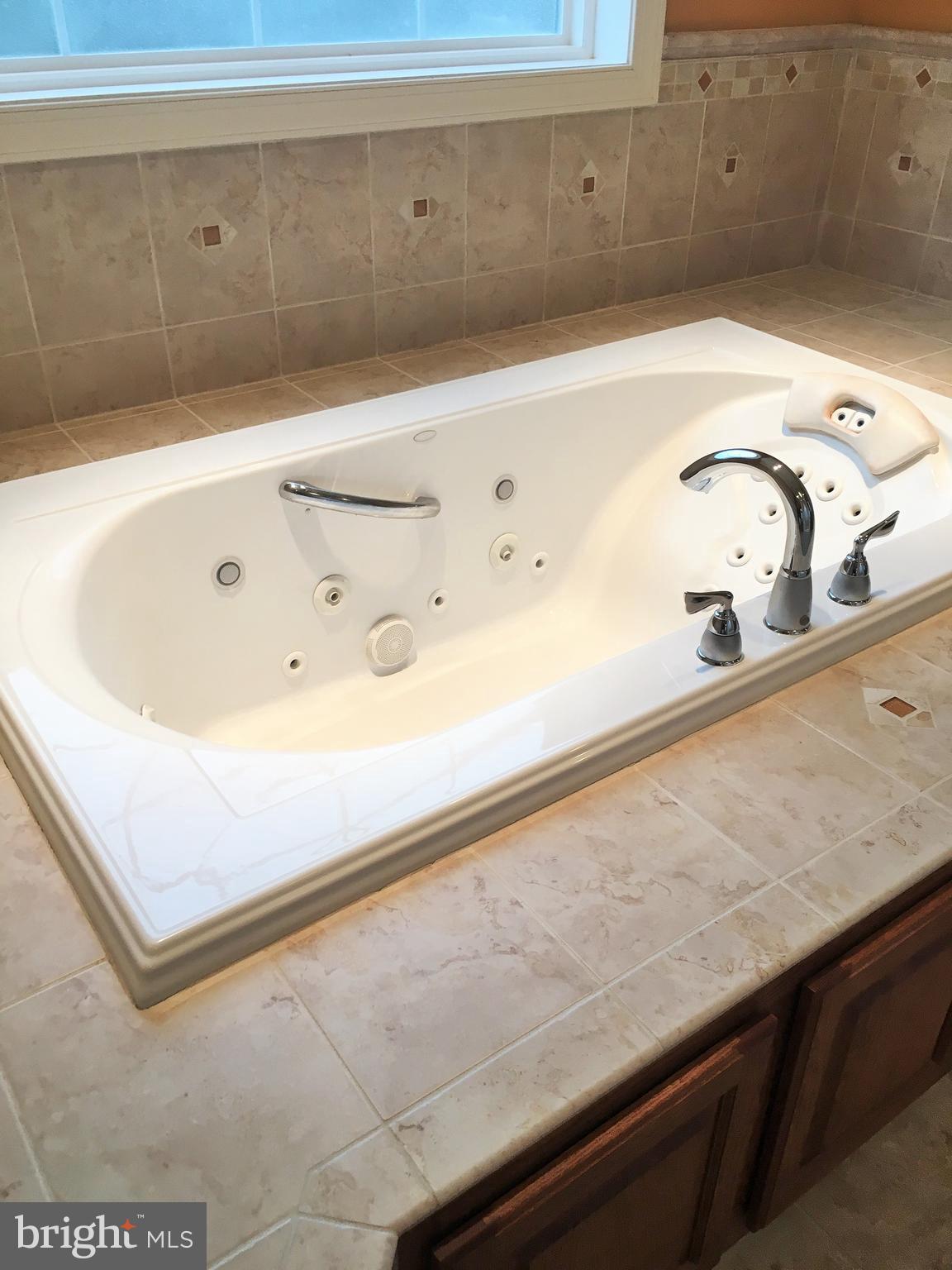 6180 Scaggs Road Owings, MD 20736 - Photo 40 of 61 Master Bath Jetted Tub