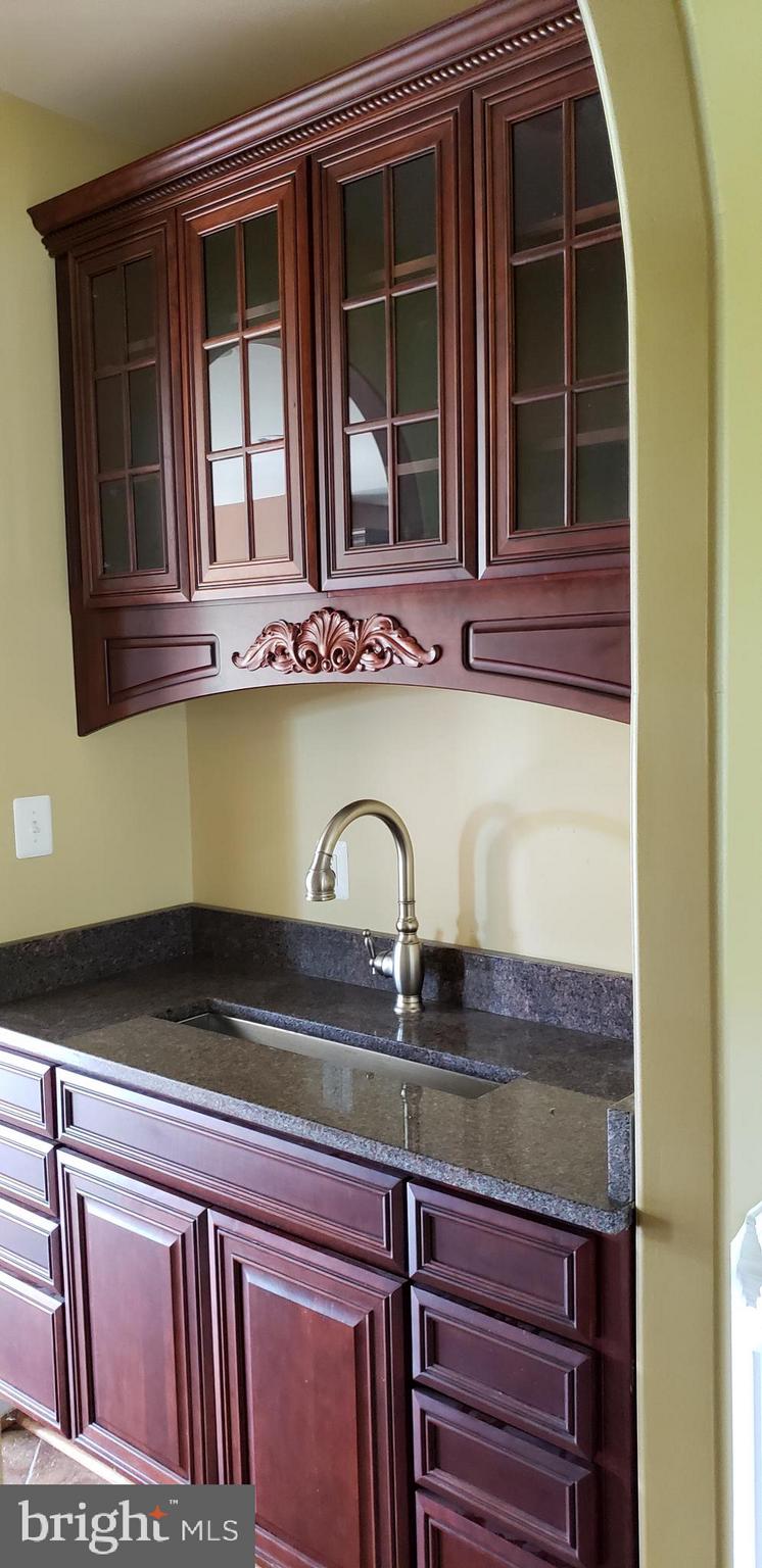 6180 Scaggs Road Owings, MD 20736 - Photo 8 of 61 Wet Bar