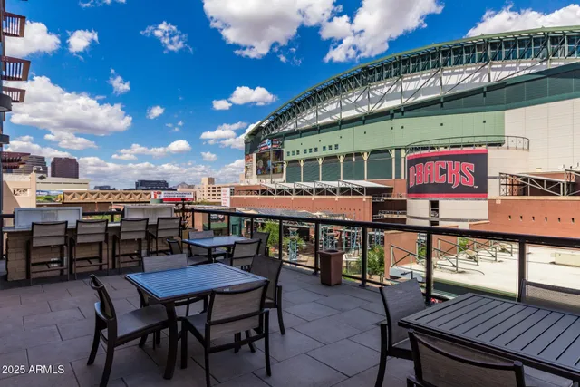 $360,000 | 310 South 4th Street, Unit 1902, Phoenix, AZ 85004