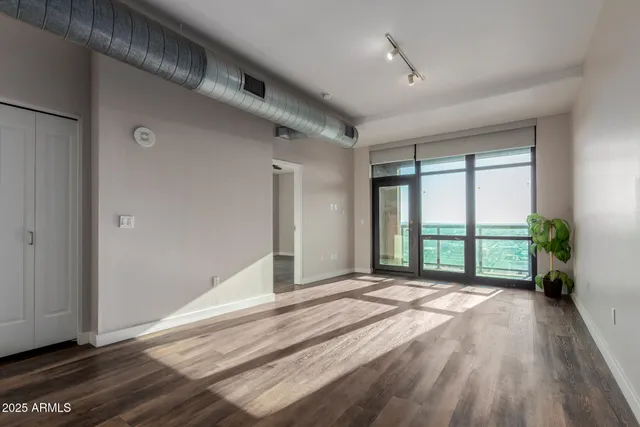 $360,000 | 310 South 4th Street, Unit 1902, Phoenix, AZ 85004