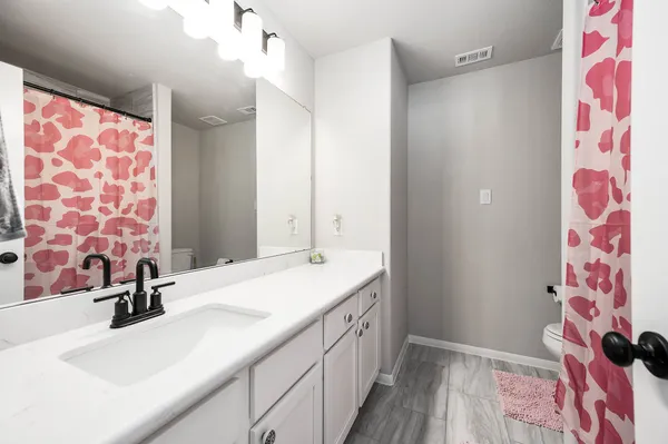 $307,000 | 5515 Hyde Park Drive, Pasadena, TX 77505