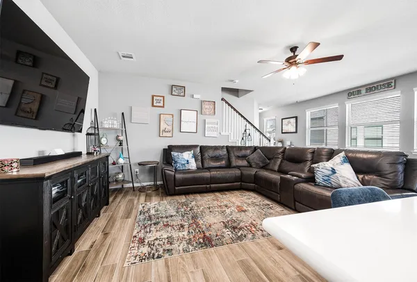 $307,000 | 5515 Hyde Park Drive, Pasadena, TX 77505