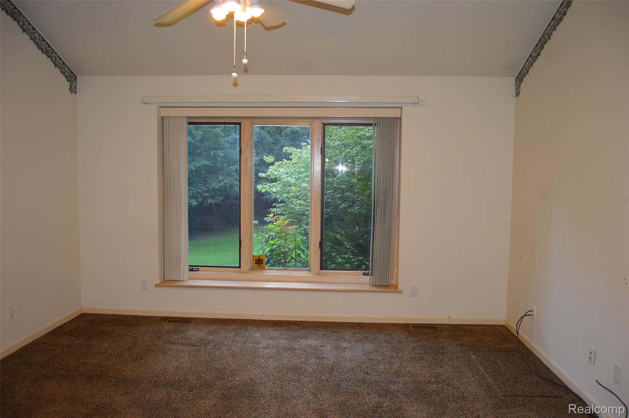 185 Nawakwa Road Rochester, MI 48307 - Photo 11 of 23 DSC_0606.JPG