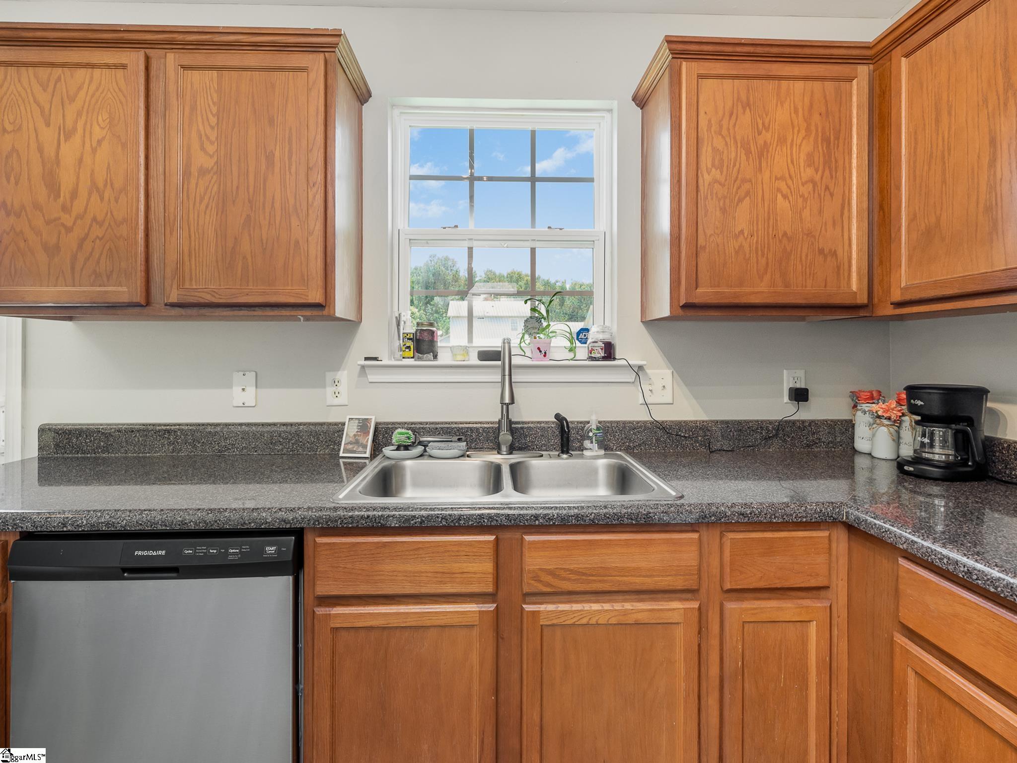 48 Brisbane Drive Fountain Inn, SC 29644 - Photo 10 of 36