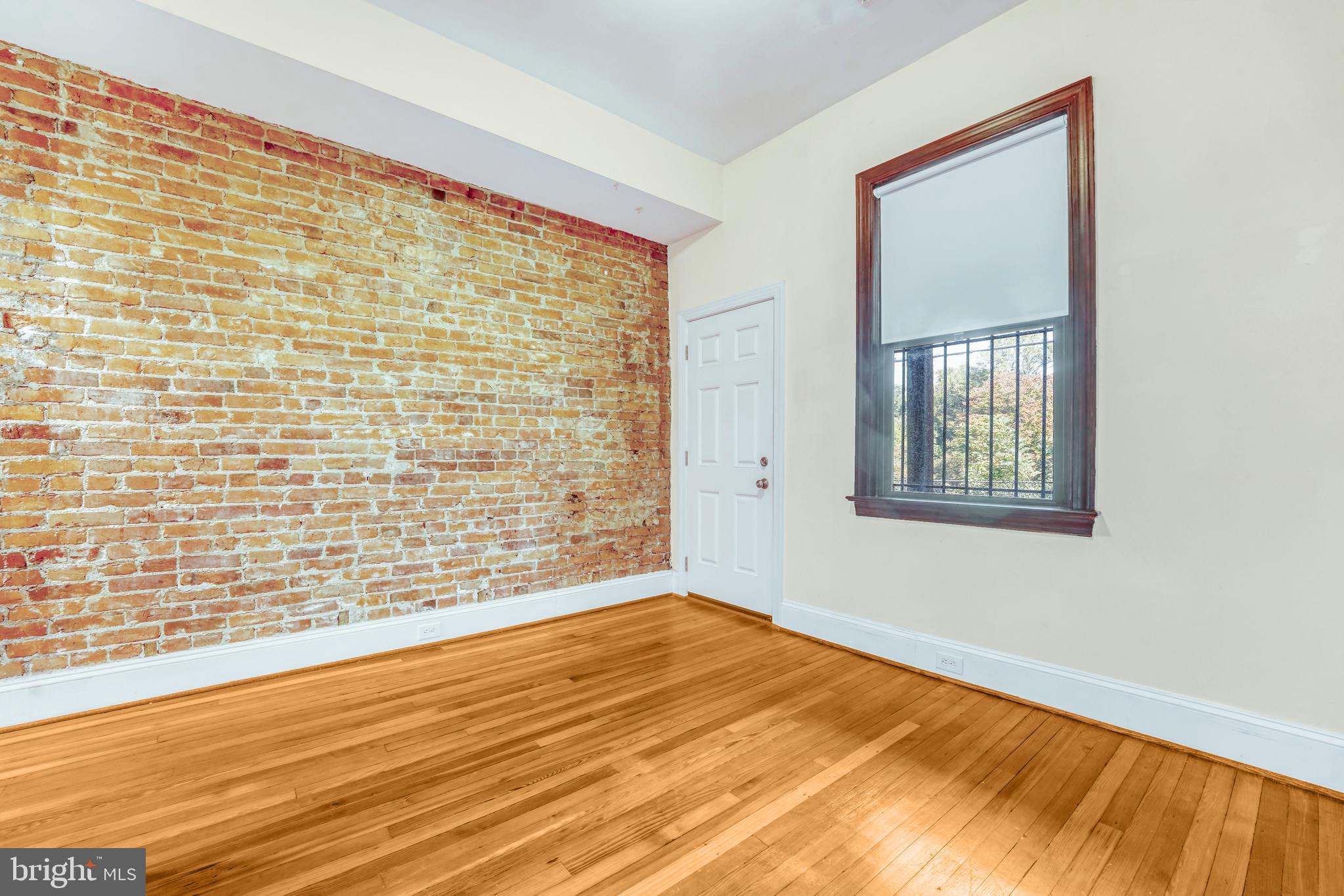 1929 Calvert Street Northwest Washington, DC 20009 - Photo 15 of 21