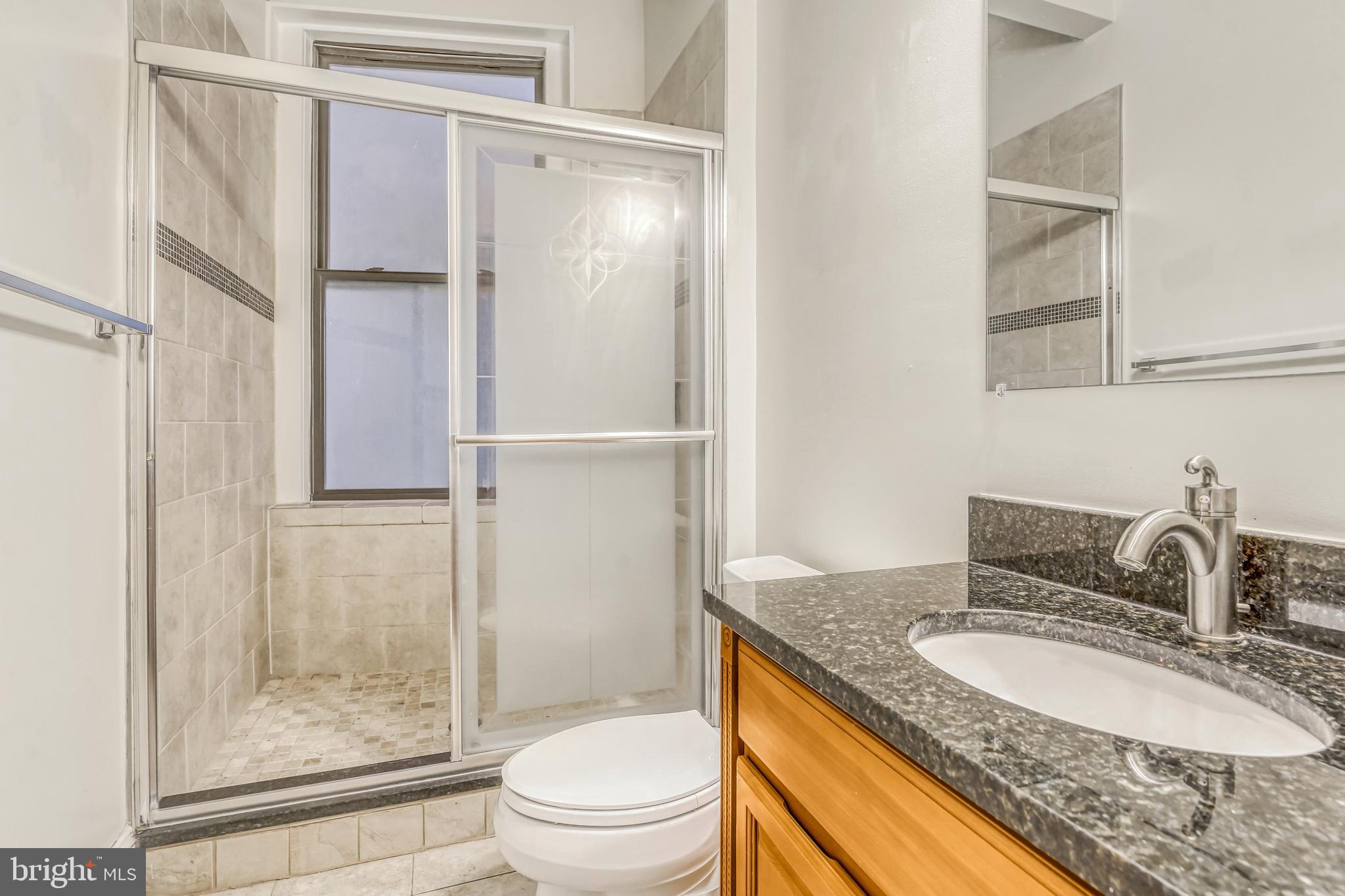 1929 Calvert Street Northwest Washington, DC 20009 - Photo 18 of 21