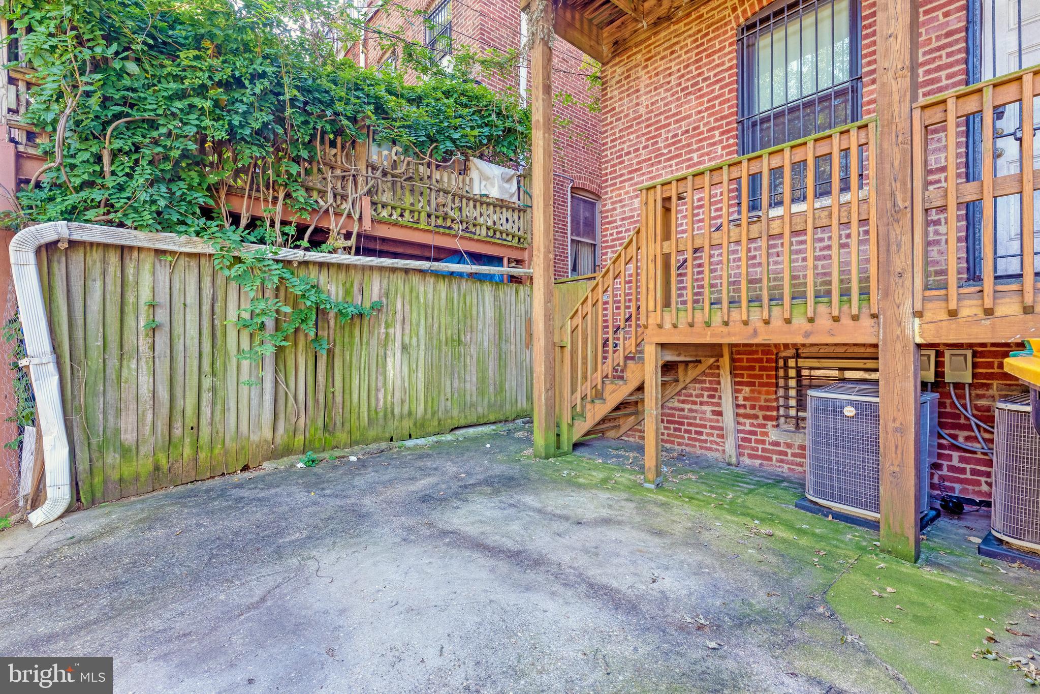 1929 Calvert Street Northwest Washington, DC 20009 - Photo 19 of 21