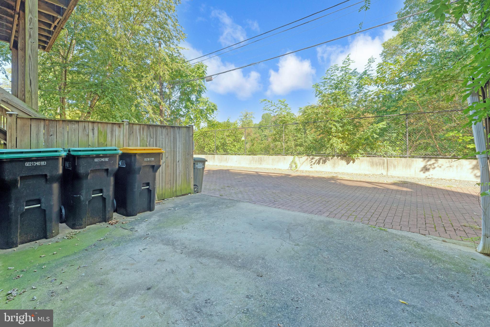 1929 Calvert Street Northwest Washington, DC 20009 - Photo 20 of 21