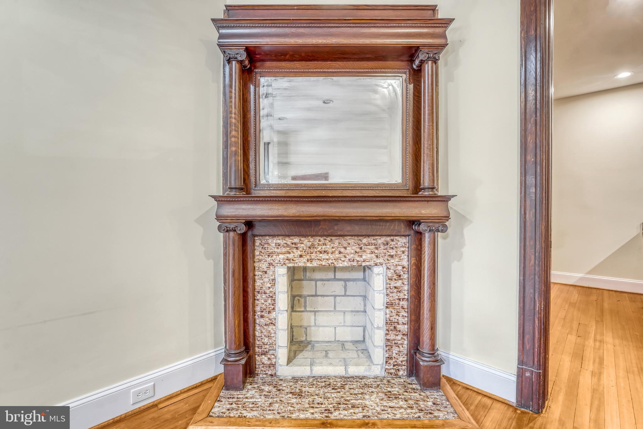 1929 Calvert Street Northwest Washington, DC 20009 - Photo 6 of 21