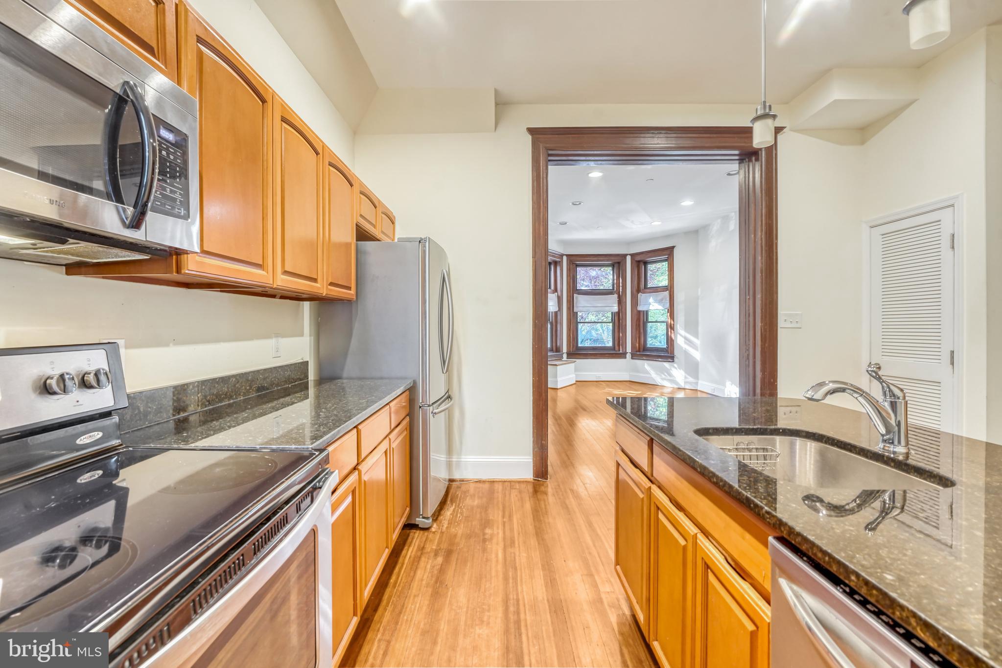 1929 Calvert Street Northwest Washington, DC 20009 - Photo 9 of 21