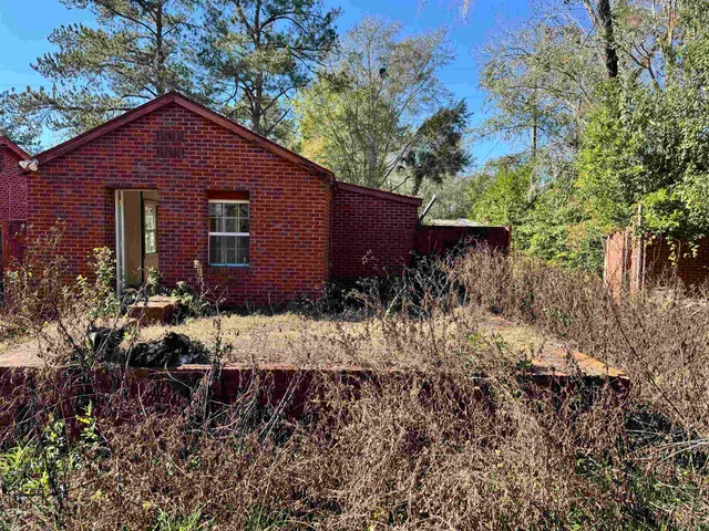 $85,000 | 409 3rd Street Southeast, Havana, FL 32333