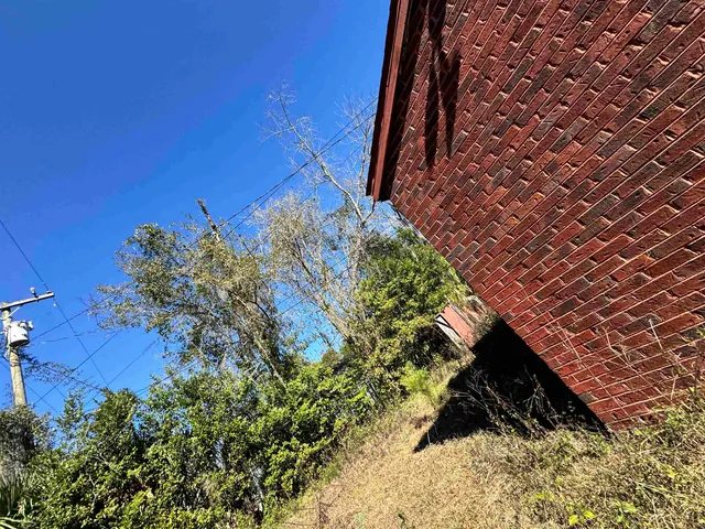 $85,000 | 409 3rd Street Southeast, Havana, FL 32333