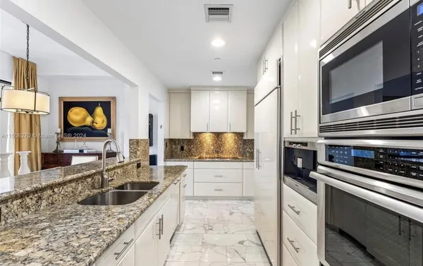 $10,000 | 200 East Palmetto Park Road, Unit 16, Boca Raton, FL 33432