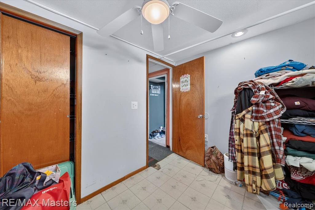 4643 Niagara Street Wayne, MI 48184 - Photo 25 of 34