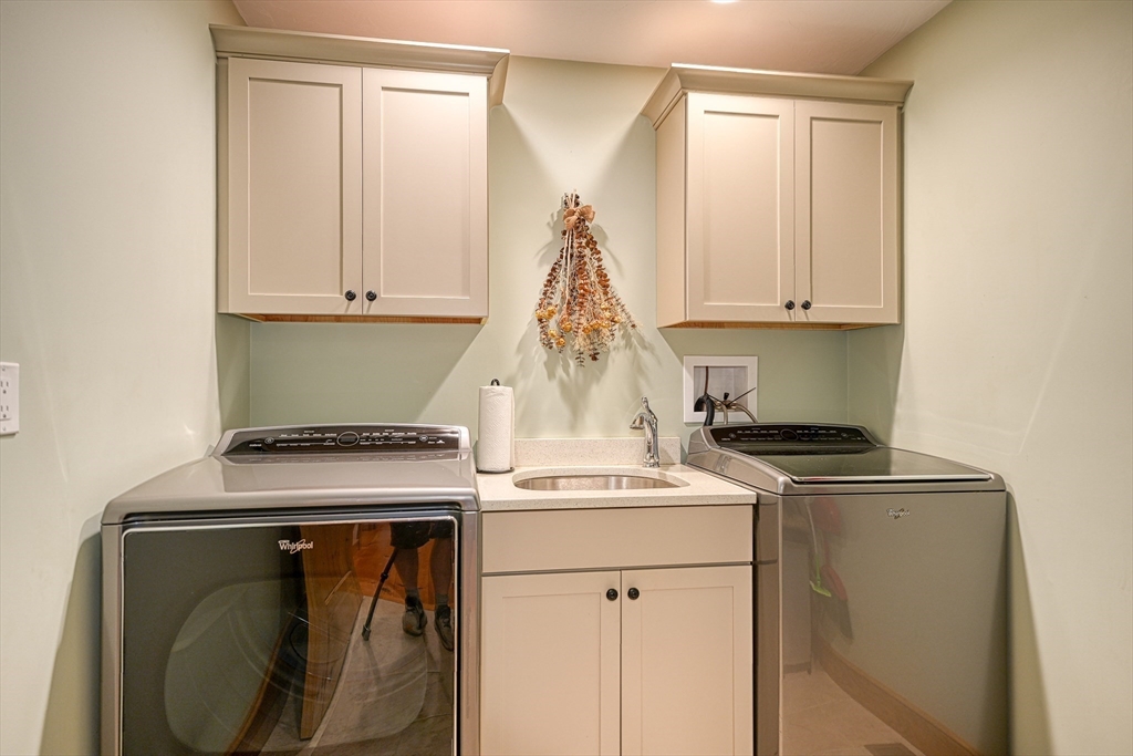 548 Sterling Road Lancaster, MA 01523 - Photo 25 of 38 Gallery Image 25