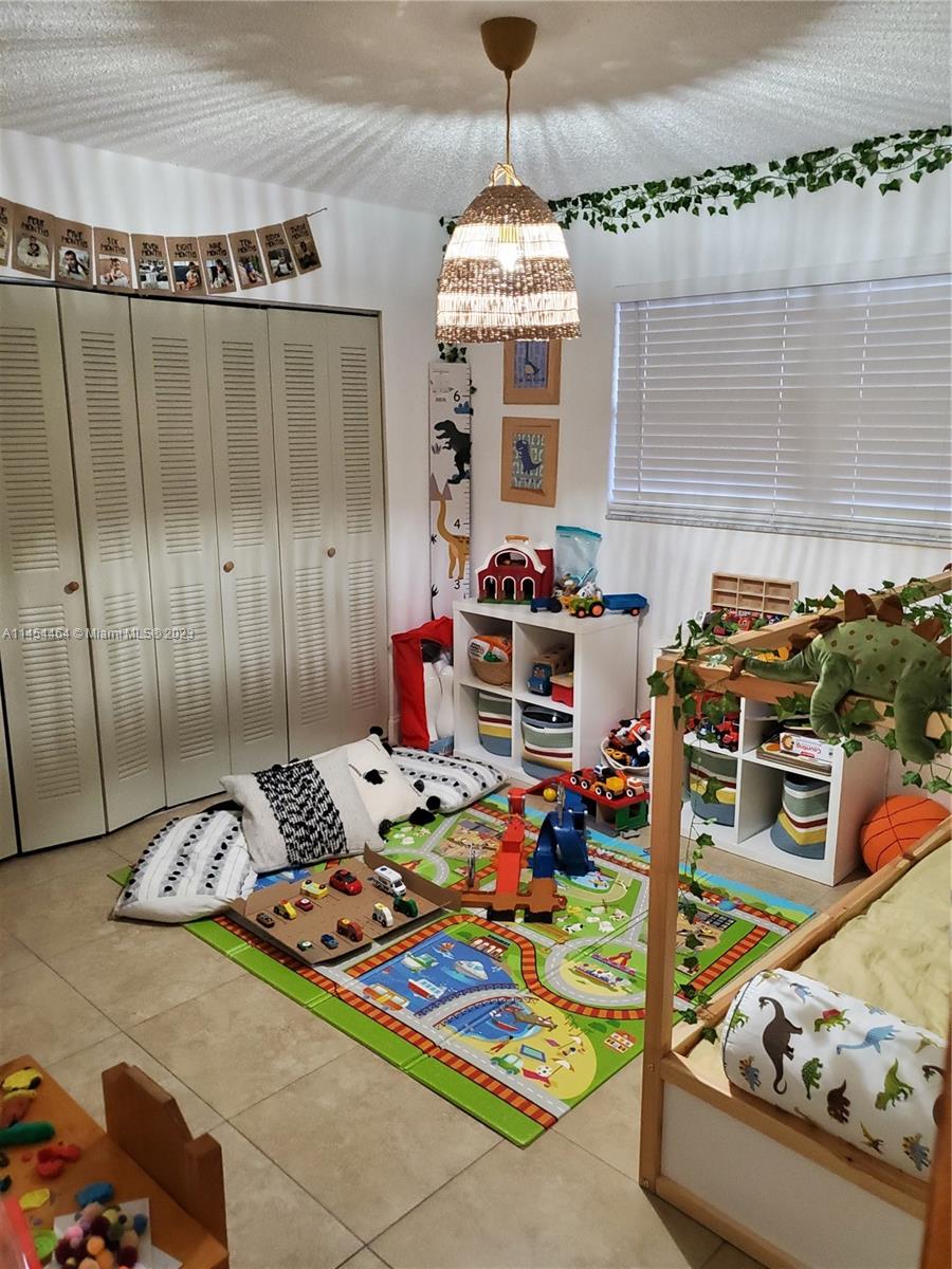 Hialeah Hialeah, FL 33012 - Photo 11 of 21