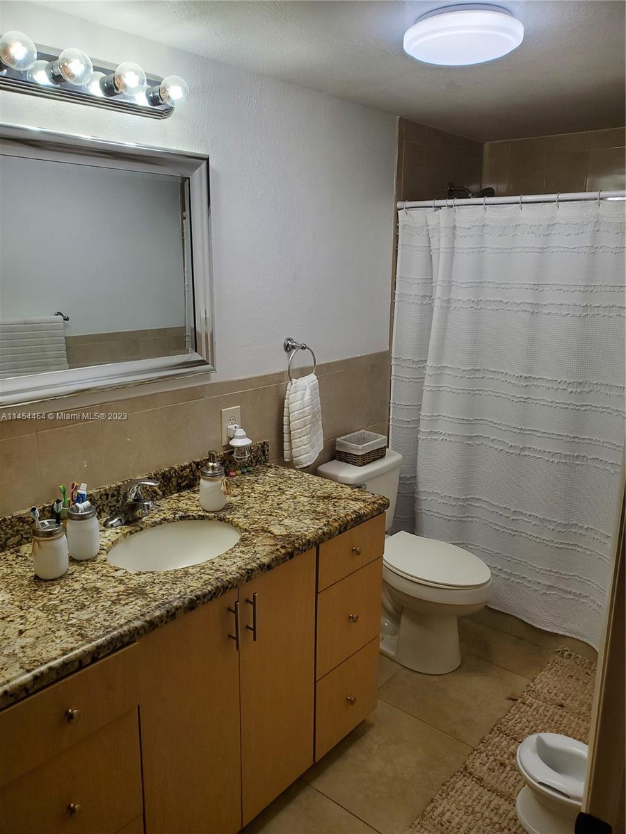 Hialeah Hialeah, FL 33012 - Photo 14 of 21