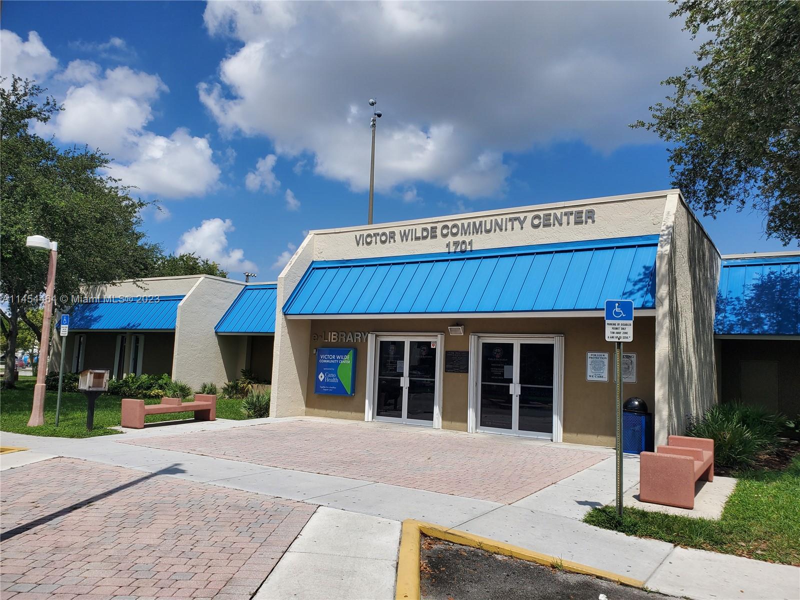 Hialeah Hialeah, FL 33012 - Photo 20 of 21