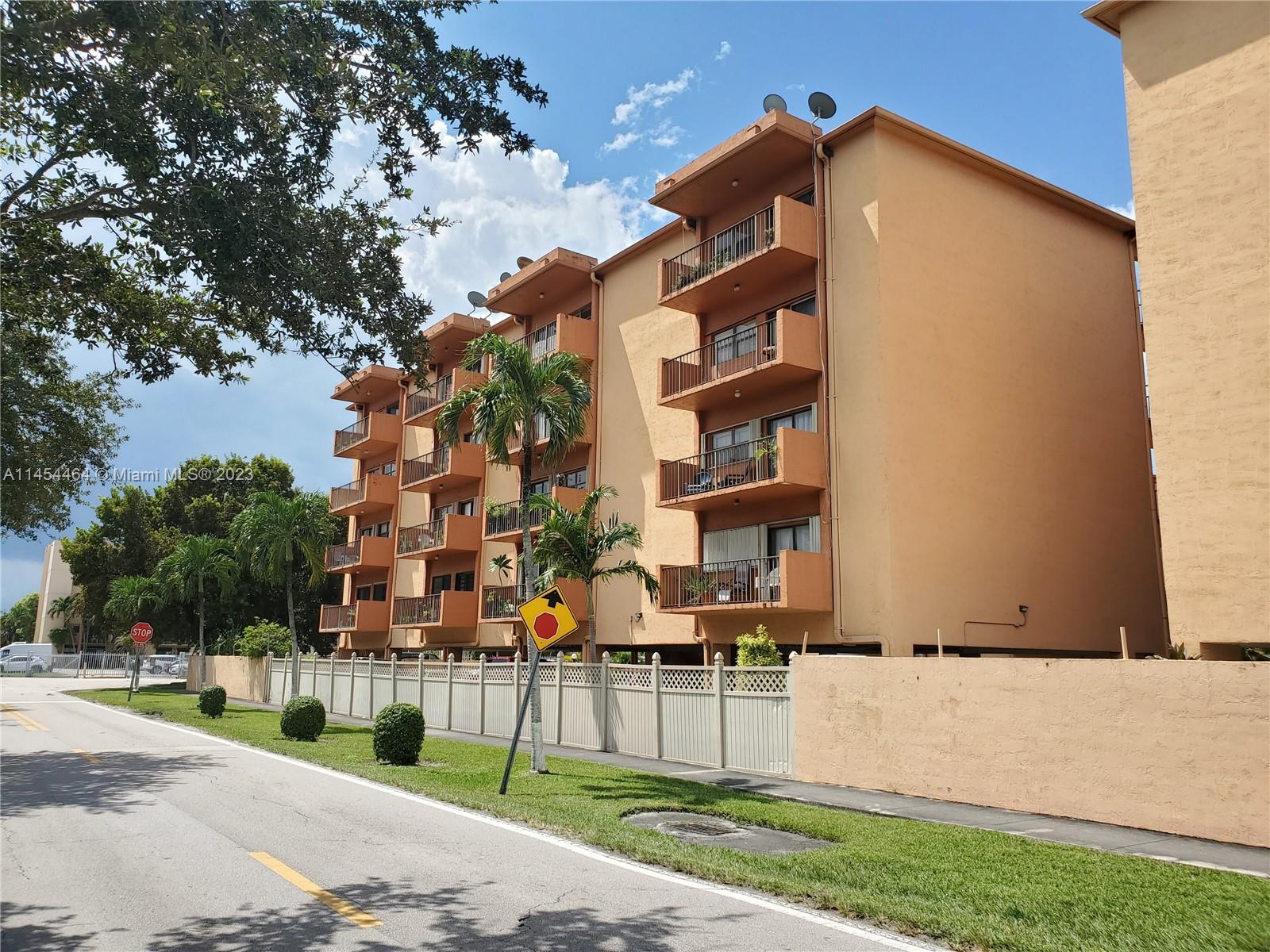 Hialeah Hialeah, FL 33012 - Photo 2 of 21