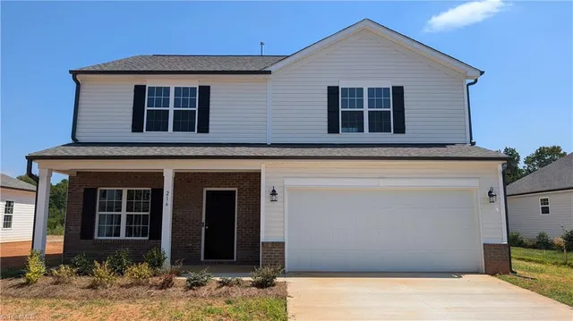 $338,990 | 216 Waylon Court, Lexington, NC 27295