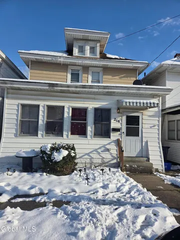 $189,900 | 214 6th Avenue, Watervliet, NY 12189