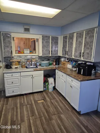 $189,900 | 214 6th Avenue, Watervliet, NY 12189