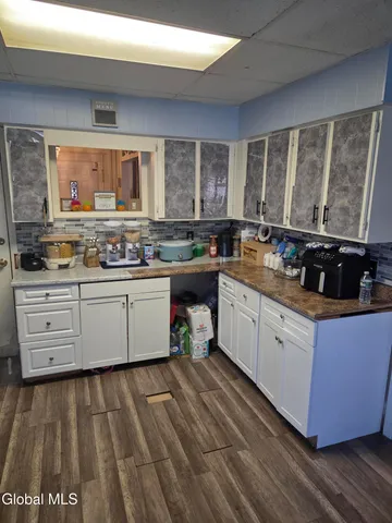 $189,900 | 214 6th Avenue, Watervliet, NY 12189