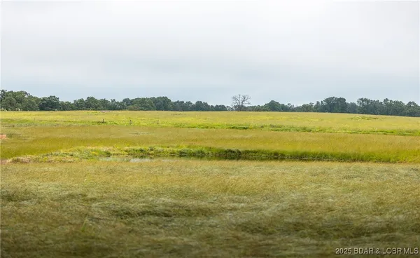 $675,000 | 2 Farm Road, Crane, MO 65633