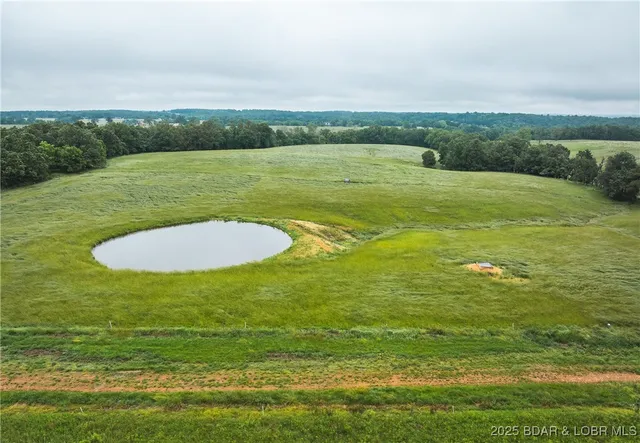 $675,000 | 2 Farm Road, Crane, MO 65633