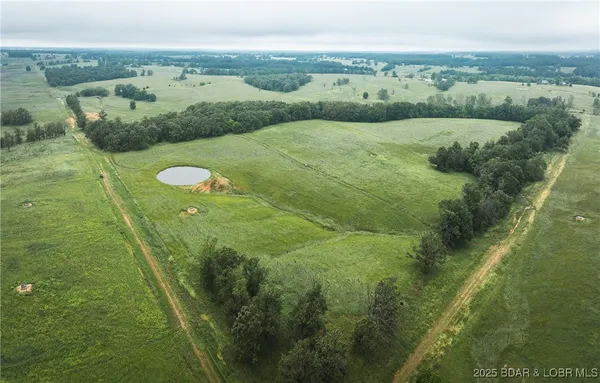 $675,000 | 2 Farm Road, Crane, MO 65633