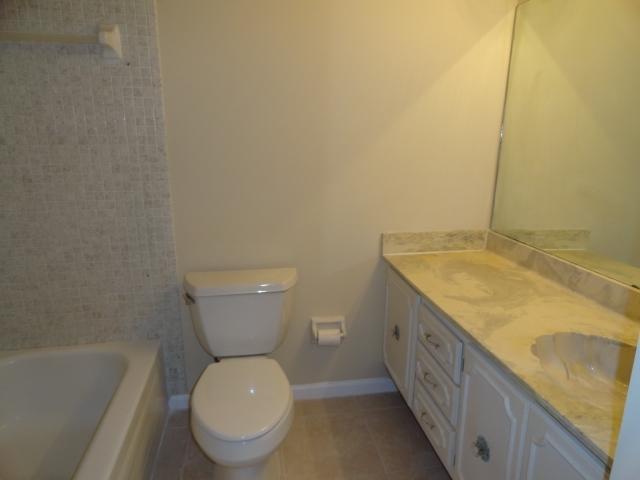 769 Jeffery Street, Unit 2304 Boca Raton, FL 33487 - Photo 7 of 10 MASTER BTH