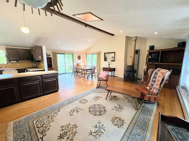 $530,000 | 21 School Street, Boylston, MA 01505