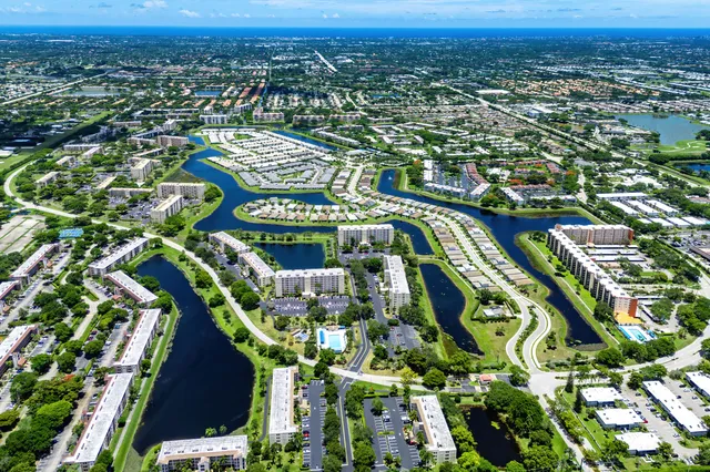 a view of a hallway with closet