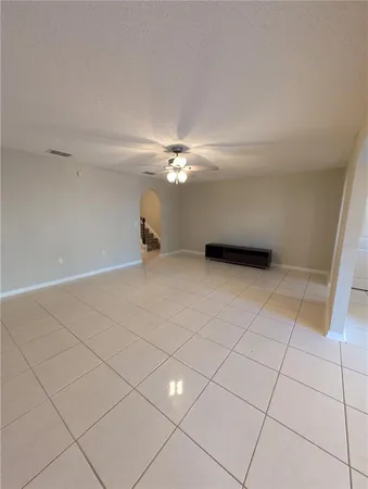 $2,100 | 4630 Ashburn Square Drive, Tampa, FL 33610