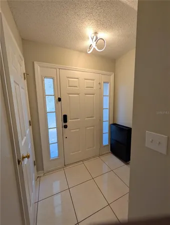 $2,100 | 4630 Ashburn Square Drive, Tampa, FL 33610